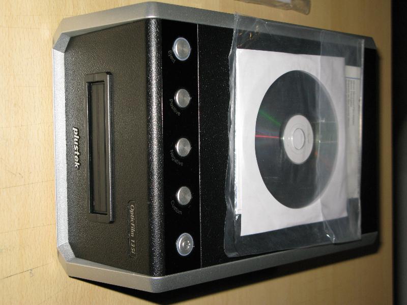 Plustek OpticFilm 135i - Scanner automatico per pellicole e diapositive