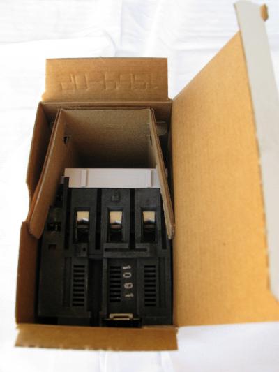 SIEMENS INTERRUTTORE SALVA MOTORE TRIVASE 415 v 6 Ka