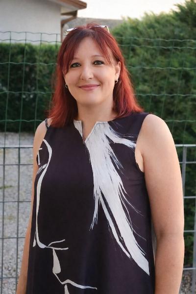 Emanuela, donna solare