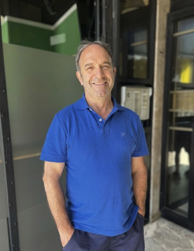 Fabio, uomo protettivo e benestante