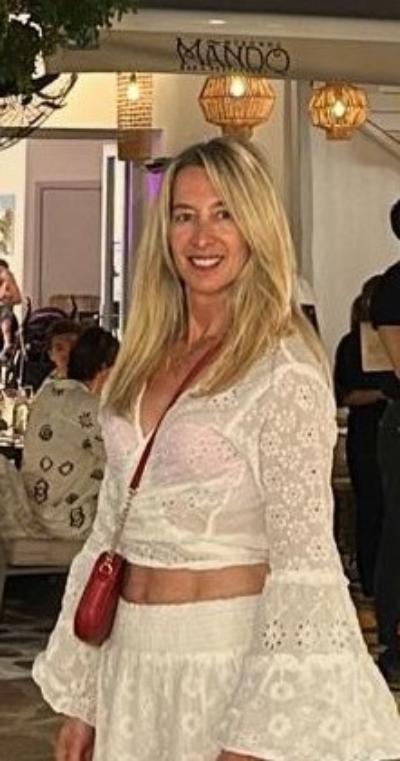 Paola, donna socievole, sensibile, di buona compagnia