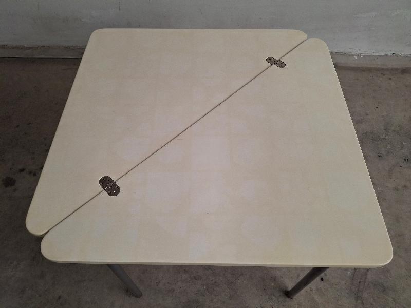 tavolino + sedia girevole