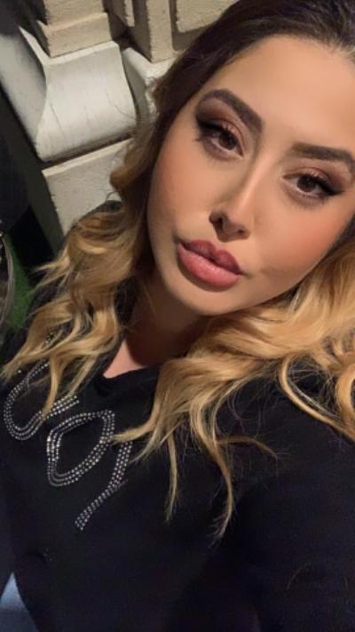 Angela, ragazza single 30 anni