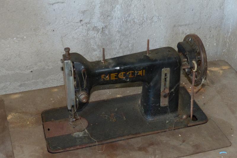 macchina da cucire d'epoca