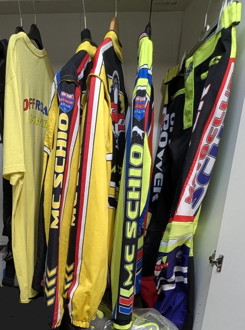 ABBIGLIAMENTO COMPLETO da ENDURO-CROSS