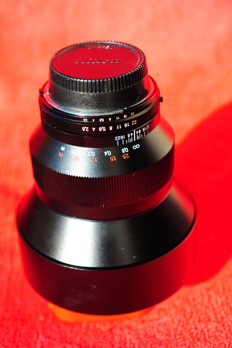 grandangolare zeiss distagon T 15 mm f/2,8 attacco NIKON