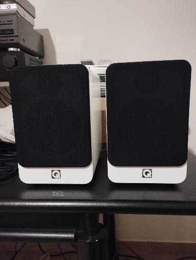 COPPIA DI DIFFUSORI "Q ACOUSTICS" CONCEPT 20 - LACCATA BIANCO
