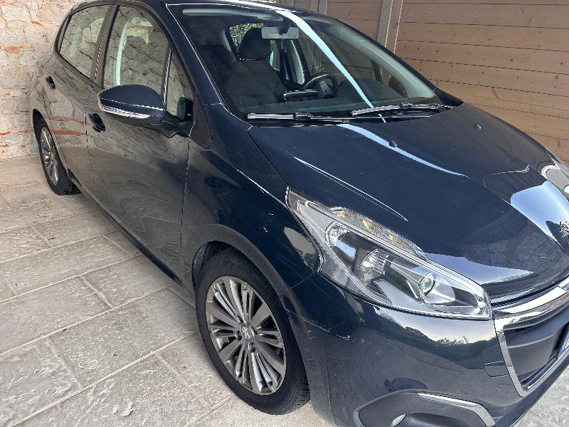 Peugeot 208 5 porte 1.6 HDi (75cv) Allure