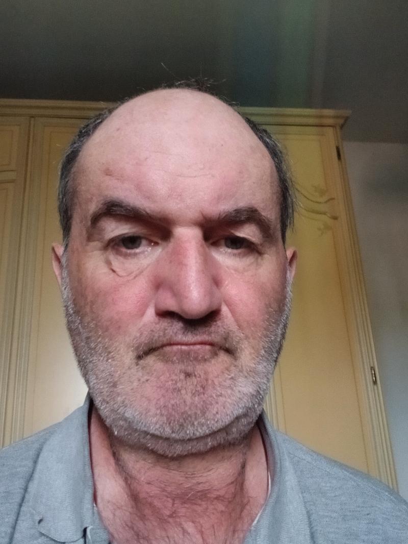 Sono un uomo e cerco una donnasono un uomo e cerco una