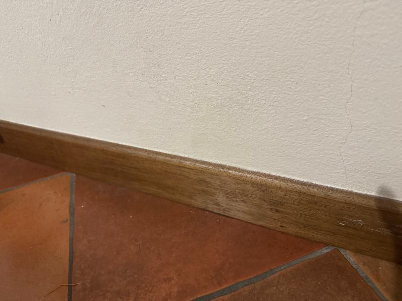 Battiscopa in rovere