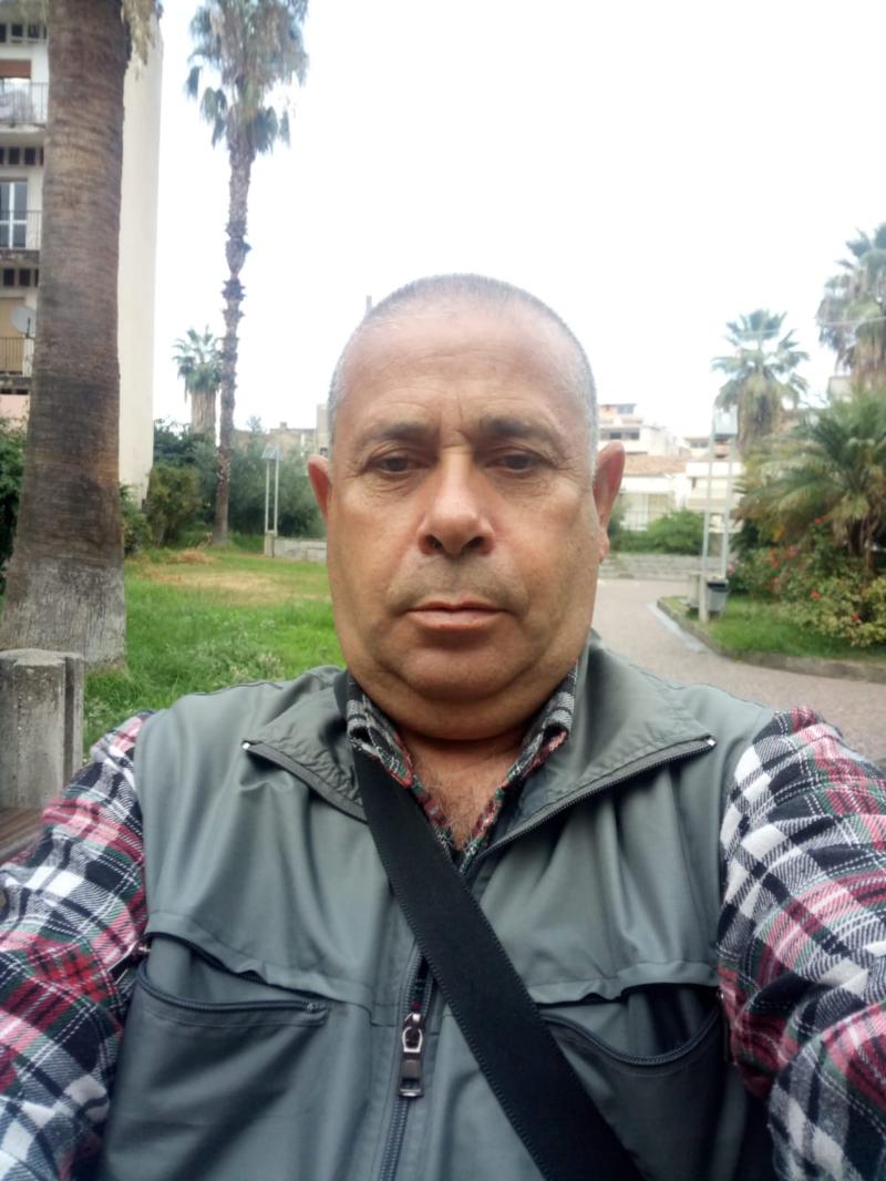Cerco una donna per farmi Fidanzato e che mi faccia anche da Moglie a me ..