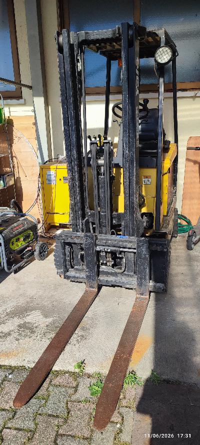 CARRELLO ELEVATORE