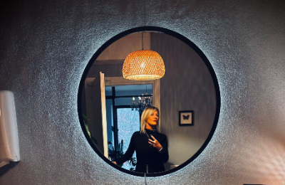 Sono una donna solare, dinamica.