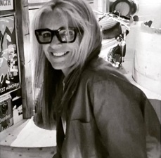 Sono una donna solare e piena di energia.