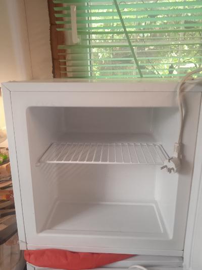 Mini freezer