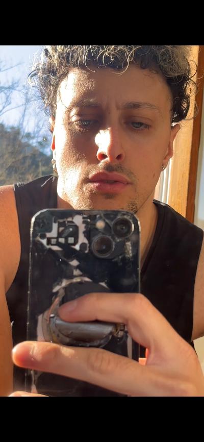 Ragazzo di 26 anni cerca divertimento