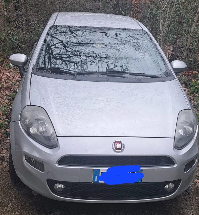 Vemdesi Fiat Punto Berlina 5 porte multijet 75cv Diesel anno 2015
