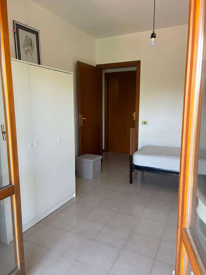 Stanza singola per studentessa ingegneria Ancona
