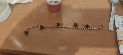 Collana ,bracciale, spilla ecc ec 