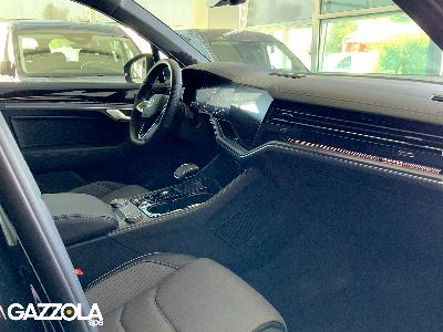 Volkswagen Touareg 3.0 V.6 TDI SCR R-LINE 2