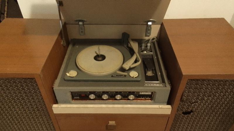 Mobile stereo+radio vintage