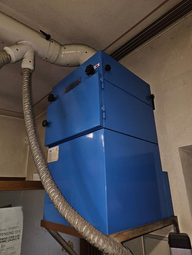 Depuratore d'aria mod. SIRIO con IMPIANTO ASPIRAZIONE a 2 bocchette ad albe