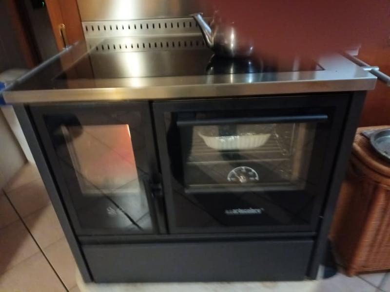 cucina  a legna con forno
