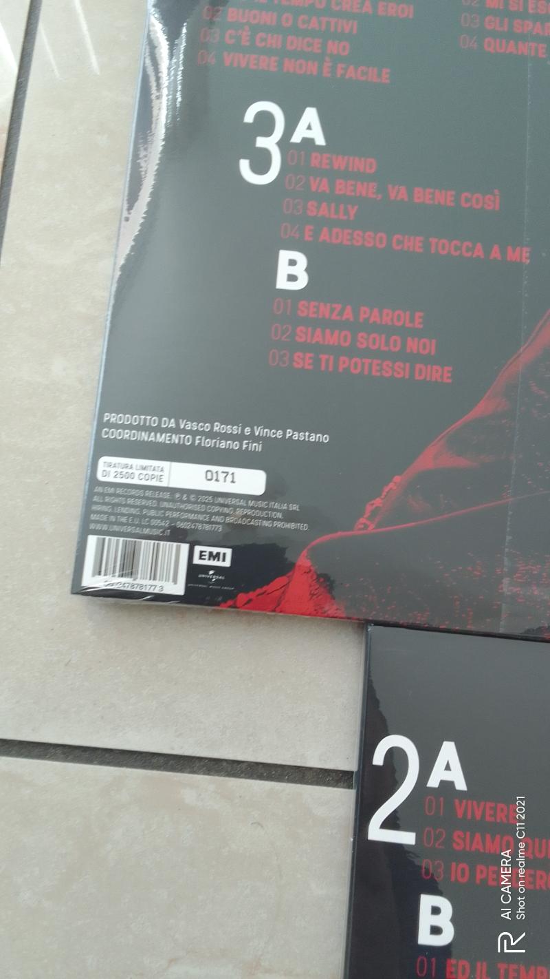 VASCO LIVE 2025 – THE ESSENTIALS 3LP Box Set 