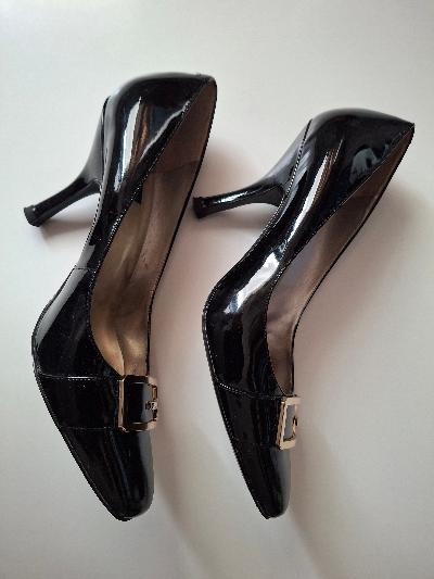 SCARPE DA DONNA GUESS