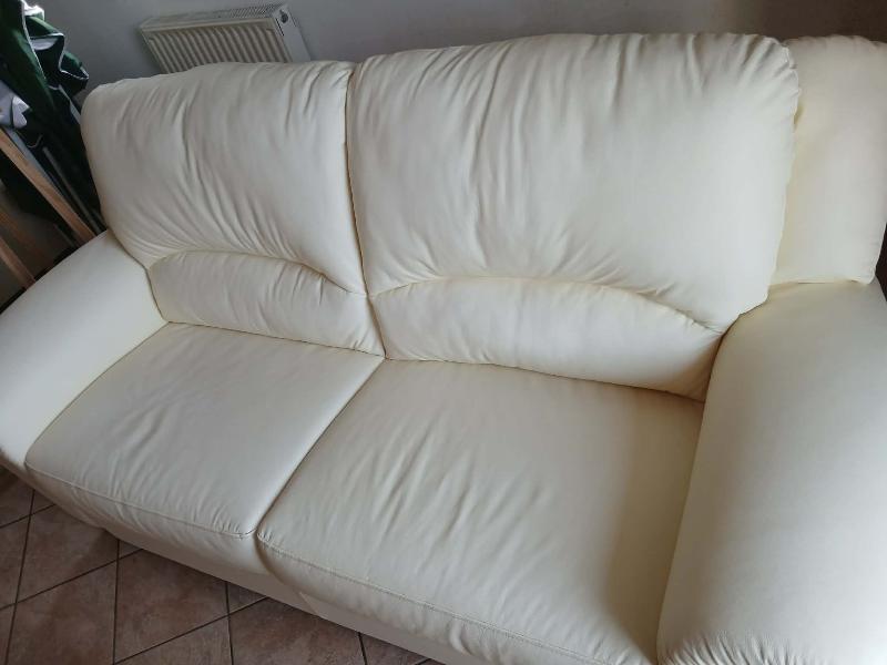 Divano in vera pelle/misure 200 cm profondità 87 cm