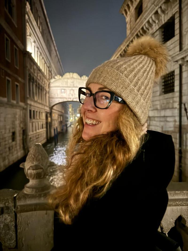 Silvia, impiegata. 