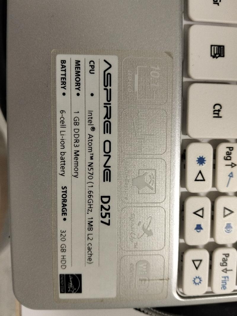 Acer AspireOne D257