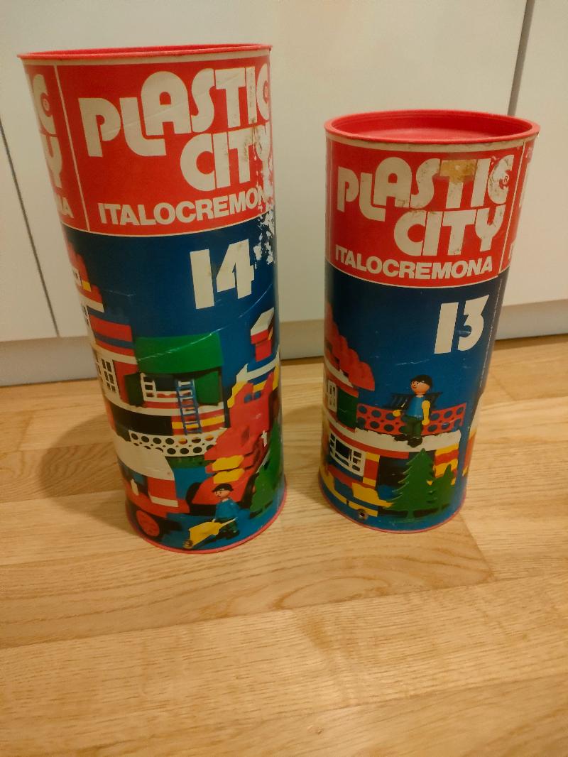 Costruzioni anni 80 Plastic City