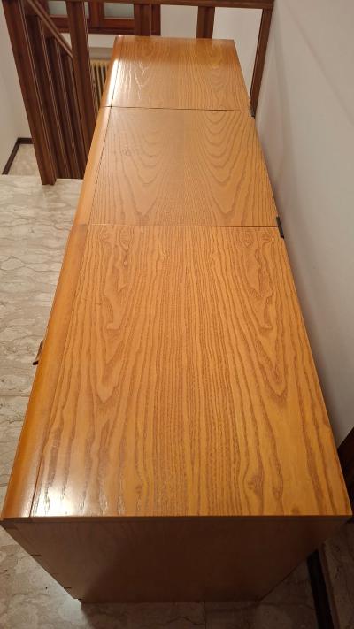 Scrivania in legno
