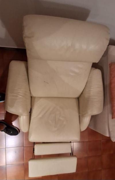 Poltrona reclinabile in pelle 