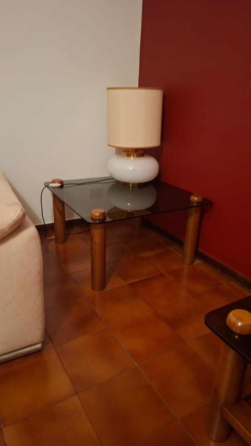 Tavolino da salotto quadrato 