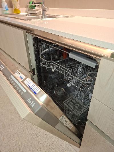 LAVASTOVIGLIE DA INCASSO HOTPOINT ARISTON (13 Coperti - Mod. LTF 8B019 C)