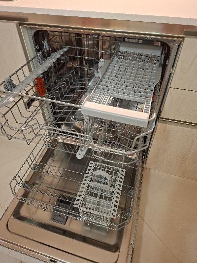 LAVASTOVIGLIE DA INCASSO HOTPOINT ARISTON (13 Coperti - Mod. LTF 8B019 C)