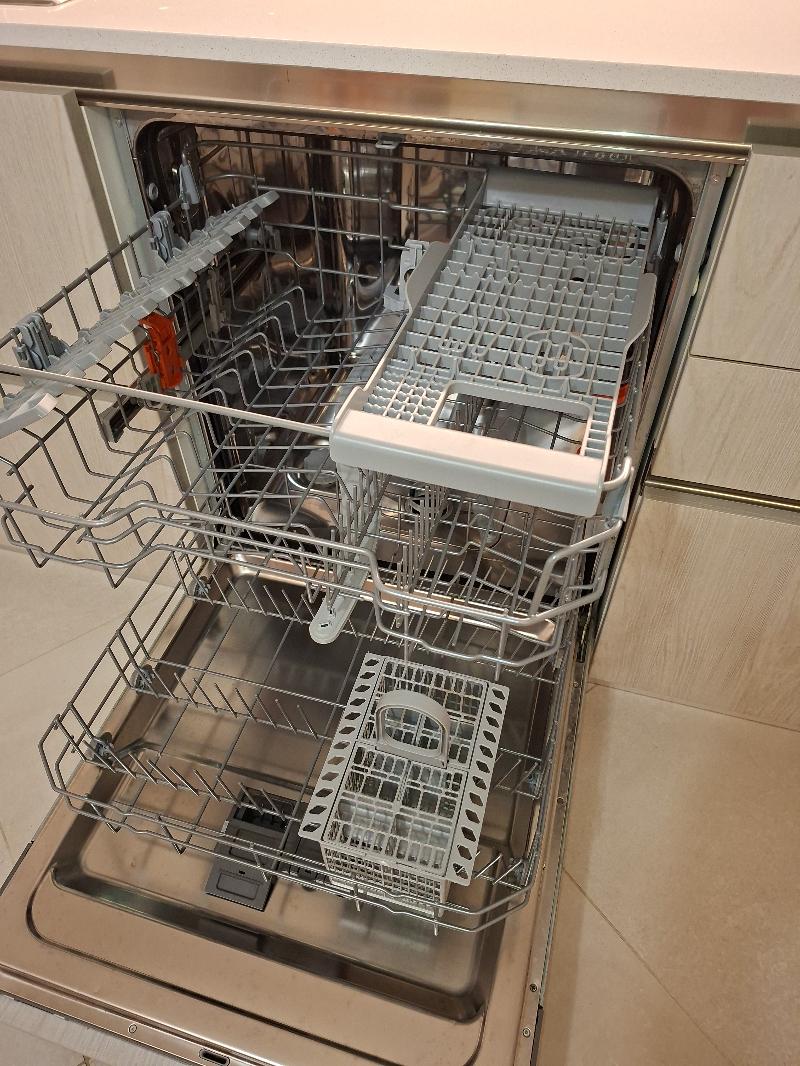 LAVASTOVIGLIE DA INCASSO HOTPOINT ARISTON (13 Coperti - Mod. LTF 8B019 C)