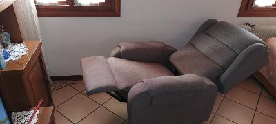 POLTRONA RELAX ELETTRICA ALZAPERSONA – RECLINABILE – GRIGIA